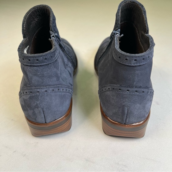 NAOT Women's Nefasi Ankle Boot blue Sz 7 barely worn at all these are gorgeous - Picture 5 of 12